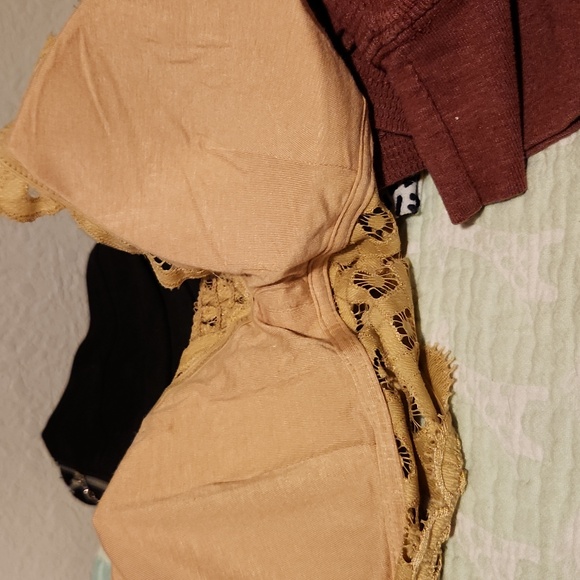 NWT Women's Anemone Grace gold lace padded Bralette. Size 2X. - Picture 4 of 5